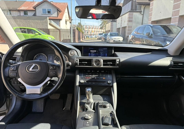 Lexus IS cena 87000 przebieg: 119413, rok produkcji 2017 z Białystok małe 631